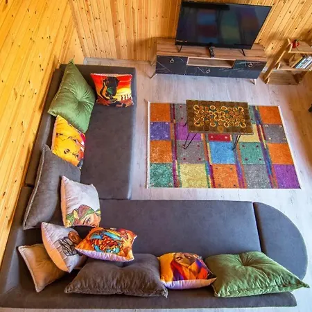 Tiny House *