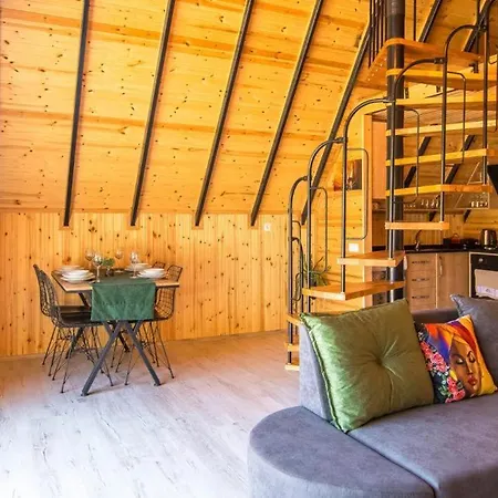 Tiny House *